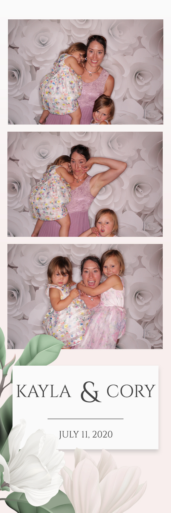 Kayla and Cory Wedding | View more photos from the event at gallery.photoboothbillings.com/u/PhotoBoothBillings/Kayla-and-Cory-Wedding